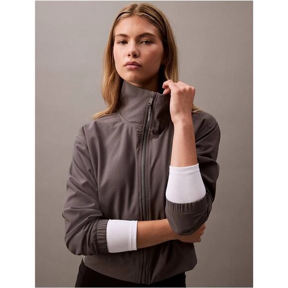 Calvin Klein Modern Sport Windbreaker Jacket Boulevard Grey Size S - NEW/NWT!! - Picture 6 of 16